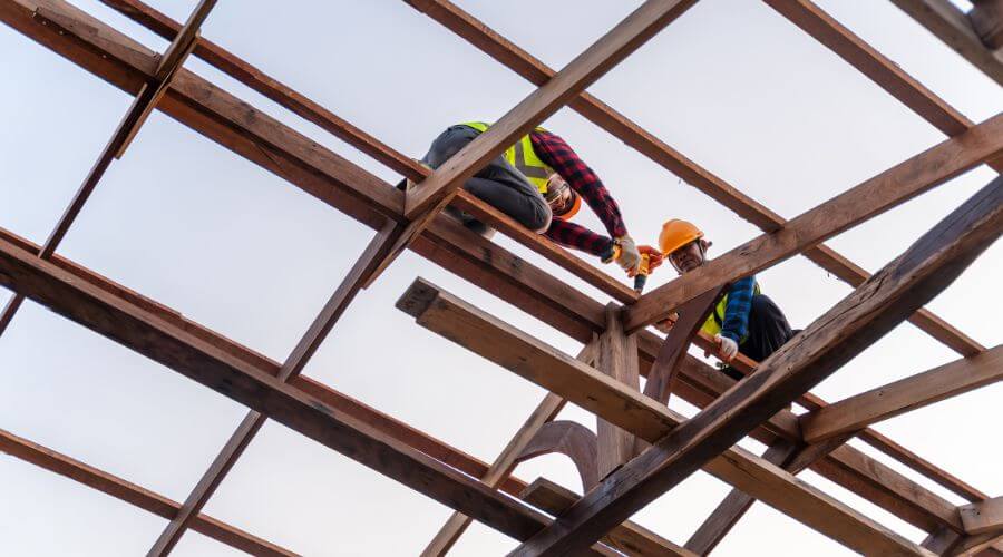 Professional gutter cleaning services in Rogers, TX